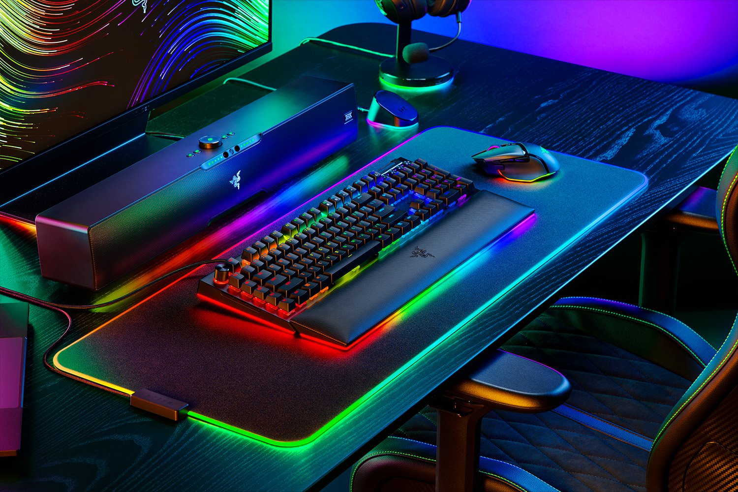RAZER BLACKWIDOW V4 PRO GREEN SWITCH thumbnail 2