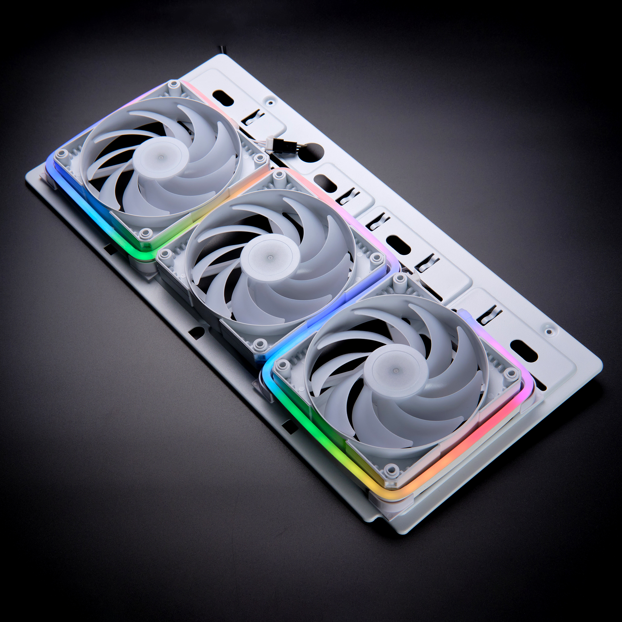 PHANTEKS NEON DIGITAL RGB LED STRIP 1M WHITE thumbnail 3