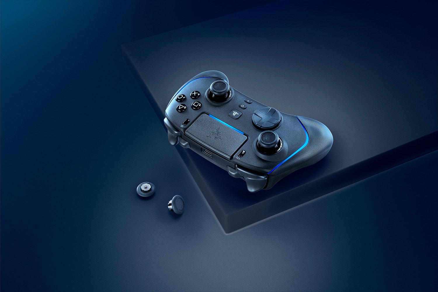 RAZER WOLVERINE V2 PRO WIRELESS FOR PS5 & PC (BLACK) thumbnail 5