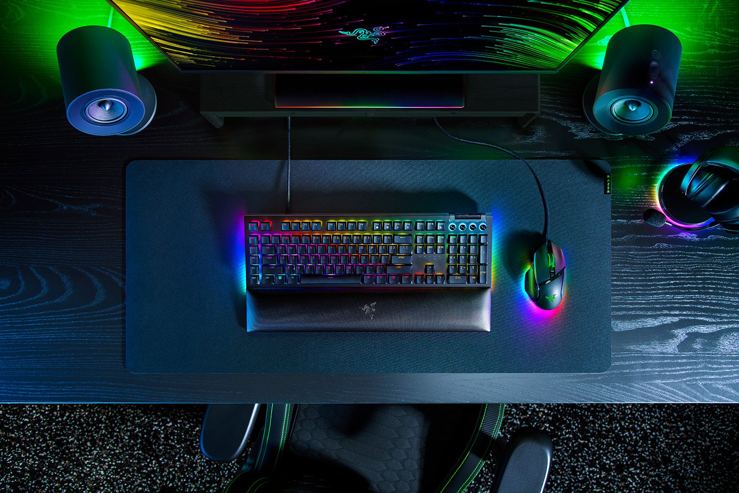 RAZER BLACKWIDOW V4 GAMING KEYBOARD YELLOW SWITCH thumbnail 2