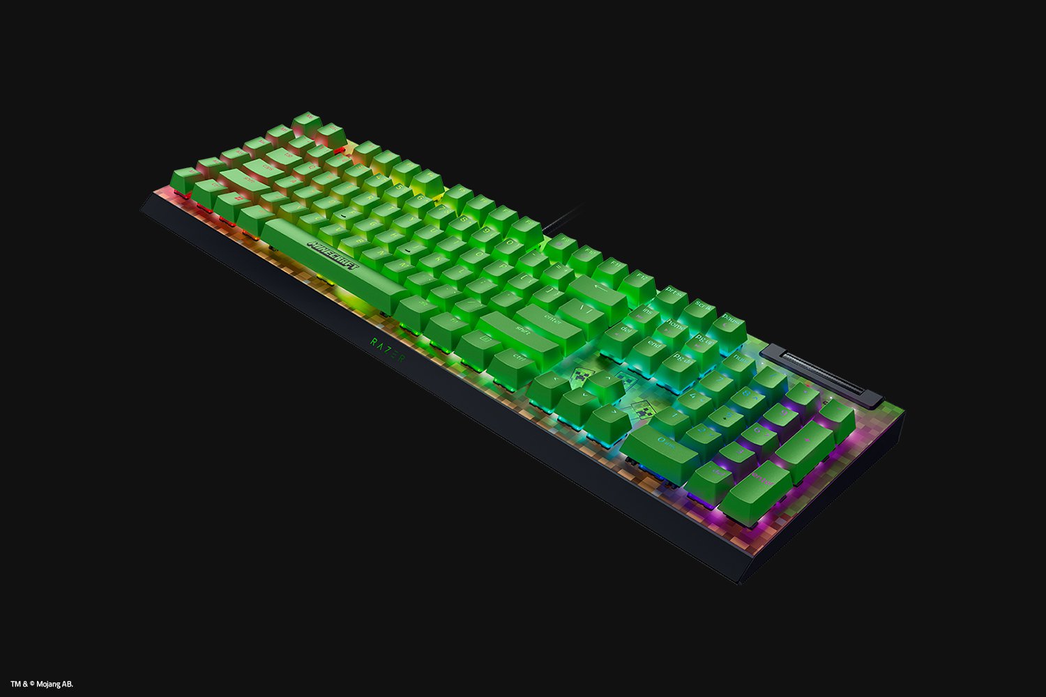 RAZER BLACKWIDOW V4 X GREEN MINECRAFT EDITION thumbnail 3